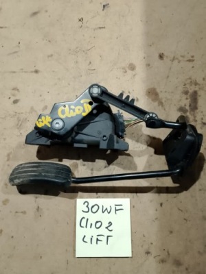 Renault clio 2 рестайлинг  8200089851 педаль газа потенциометр фото №1