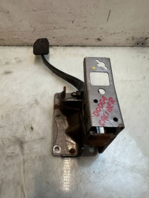 Dodge caliber педаль зчеплення фото №1