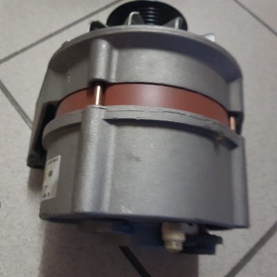 Mercedes генератор a0071546102 новий оригінал фото №1