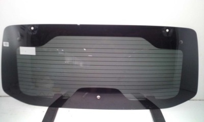 Стекло задняя toyota hilux 4 дверной pick-up 2016- фото №1