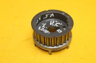 Колесо распределительного вала opel vectra c 3.0 cdti фото №1