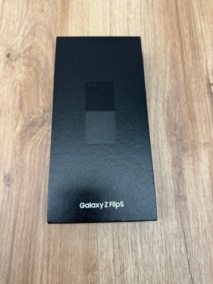 Smartfon Samsung Galaxy Z Flip5 8 GB / 512 GB grafitowy