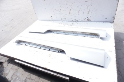 Молдинг порог правая audi tt 8j coupe lx7w фото №1