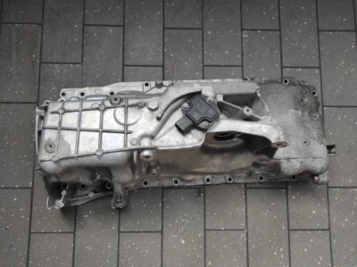 Поддон масляная bmw 11137800325 фото №1