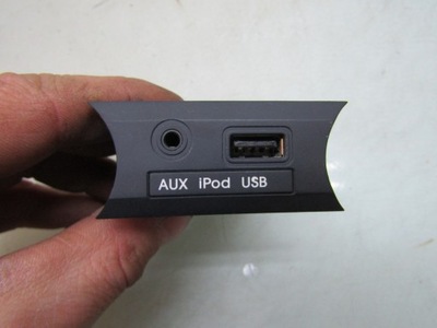 RIO III IV 12R ГНІЗДО AUX IPOD USB PORT ВХІД 96120-1W000