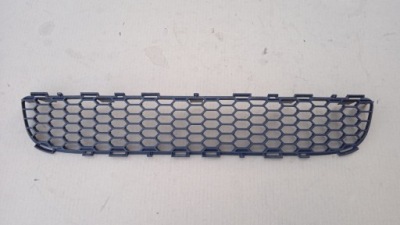 Решітка бампера середня toyota corolla verso ii фото №1