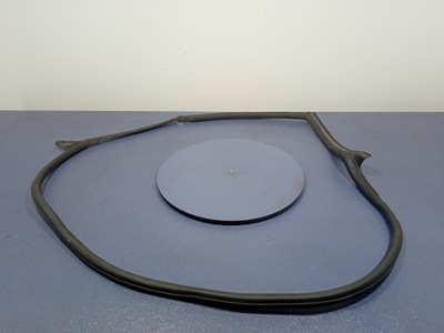 Audi q8 rsq8 4m8 прокладка двері задня права 4m8833708g фото №1