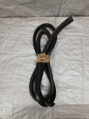 Прокладка дверь правый перед hyundai i30 i 06-12 фото №1