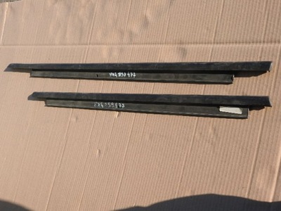 Audi a1 8x молдинг уплотнитель дверь левая перед задняя фото №1