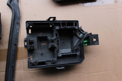 Opel mokka i 1.4 turbo основание коробка предохранителей фото №1