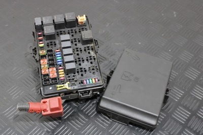 Коробка предохранителей корпус maserati levante m161 фото №1