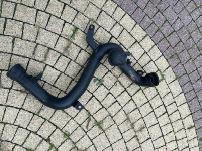 Шланг труба впускной воздуха vw golf v plus 1.9 tdi 1k0145770b фото №1