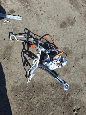 Tesla 3 model iii компрессор кондиционера компрессор шланг 1088198 324kw фото №1