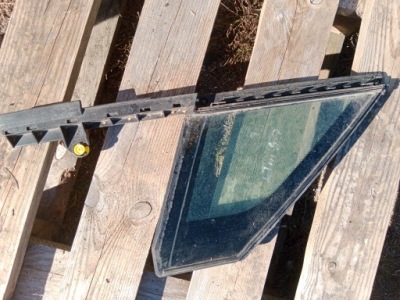 Стекло кузовная левый задняя citroen c5 iii sedan фото №1