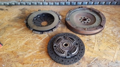 Vitara iii 15- 1.4t зчеплення комплект диск притиск фото №1