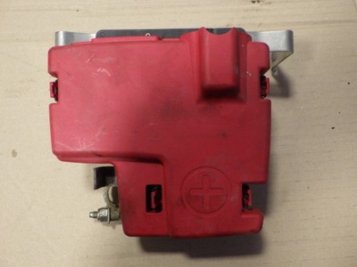 Клемма плюсовая mercedes w219 фото №1