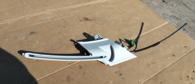 Напрямна ліва механізм шторка лівий mercedes e klasa w213 a2138152900 фото №1