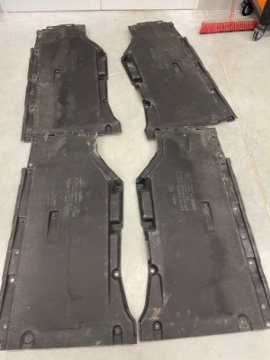 Накладка плита подвеска левая правая a5 8w оригинал фото №1