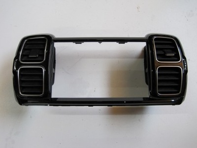 Решітка повітропровід впуск citroen c5 aircross фото №1