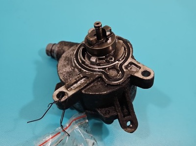 Насос вакуум volvo v70 ii 08658230 2.4 d5 фото №1