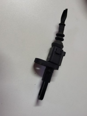 Расходомер audi vw 2.0 fsi 1j0973702 фото №1