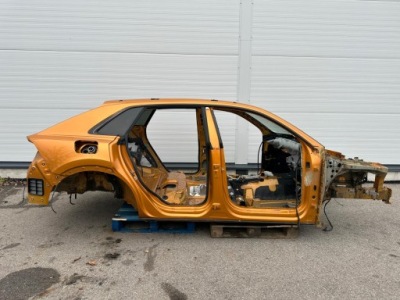 Кузов четверть перед задняя крыша порог блок двигателя audi q8 sq8 2018- цвет ly2y фото №1