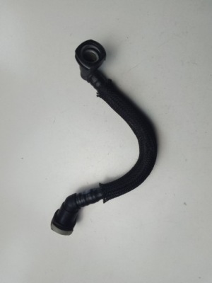 2017 alfa romeo giulia шланг масляный турбонагнетателя 04893611aa фото №1