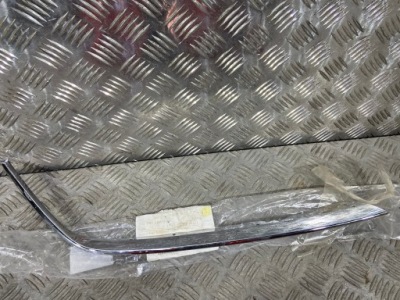 Правый хром лампы передней vw arteon 3g8941120 фото №1