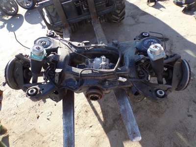 Oś балка подвеска задняя land rover discovery v фото №1