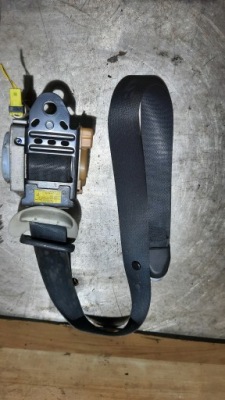 Pas передній правий toyota avensis t25 73210-05050 фото №1