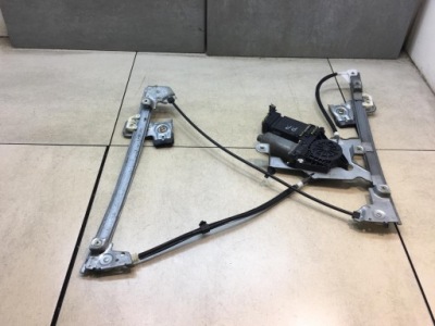 Підйомник скло правий перед octavia i 0130821730 фото №1