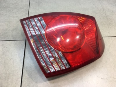 Лампа правий задня hyundai elantra iii фото №1