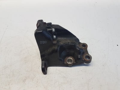 Kia stonic lift кронштейн подушка коробки фото №1