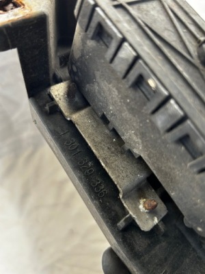 Land rover оригинальный номер 1301329336 фото №1