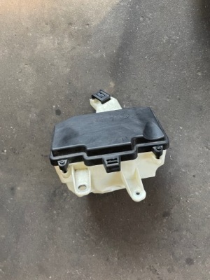 Mercedes s 222 коробка запобіжників 2225405729 фото №1