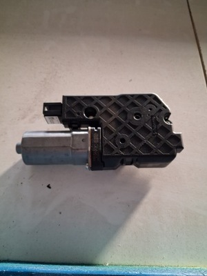 Mercedes gla h247 моторчик люк 1763733b фото №1