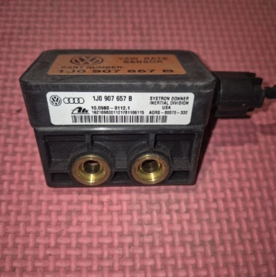 Датчик модуль датчик esp volkswagen golf iv 1j0907657b фото №1