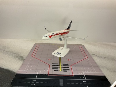 Model samolotu Boeing B737MAX8 LOT "Dumny"