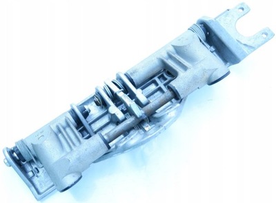 Механізм підголівник задня mercedes w124 фото №1