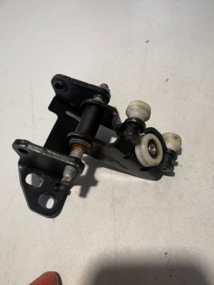 Sprinter 906 ролик напрямна середня a9067600347 фото №1