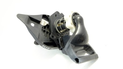 Renault clio iv подъемник кронштейн колеса запасного фото №1