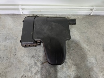 Toyota yaris ii 1.0 корпус фільтра 17705-0q020 фото №1