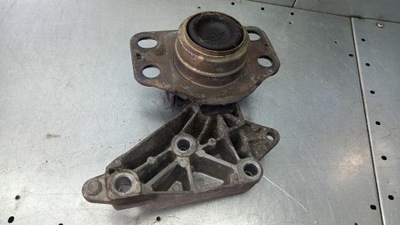 Подушка двигуна renault thalia i 01r 1.4b sedan 7700432410 фото №1