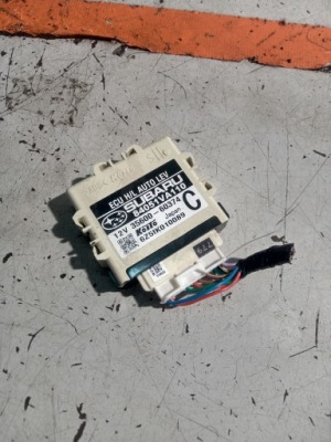 Subaru wrx sti va модуль лампа 84051va110 фото №1