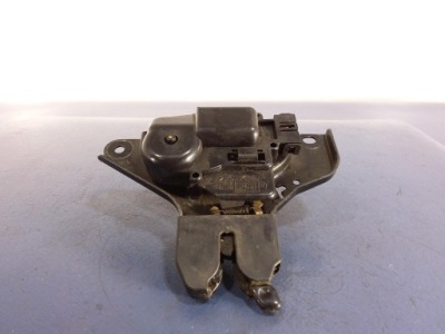 Cadillac cts замок крышки багажника 25705649 фото №1