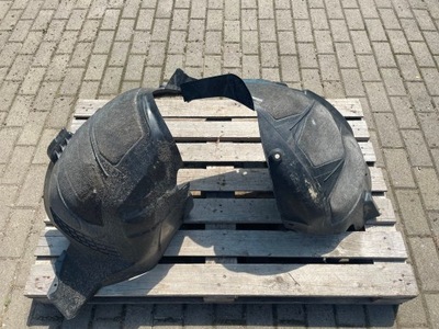 Opel zafira c подкрылок правое перед 13301576 фото №1