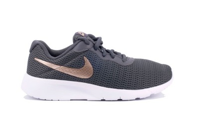 Nike TANJUN BV0722 001 r.38,5