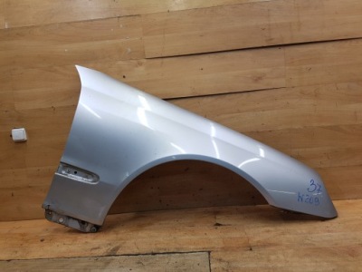 Крыло  перед передний правый  mercedes w209 фото №1