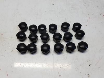 Ford mustang vi 2015+ заглушки накладки do kół 18 фото №1