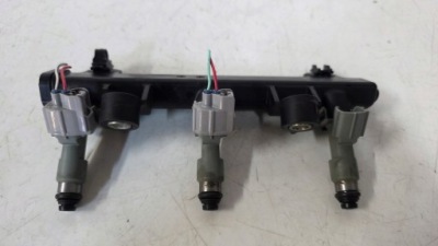 Форсунка топлива инжектор suzuki celerio 1.0 фото №1